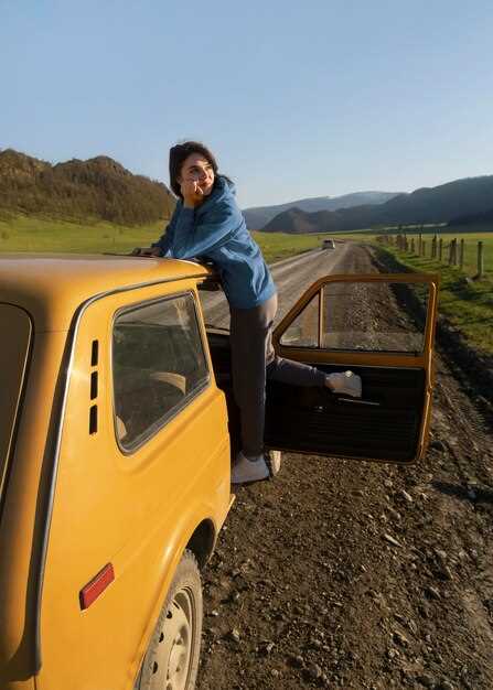 Navigating Turns and Parking with a Trailer