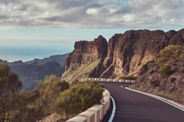 Top 5 Scenic Routes for Trailers in the United States